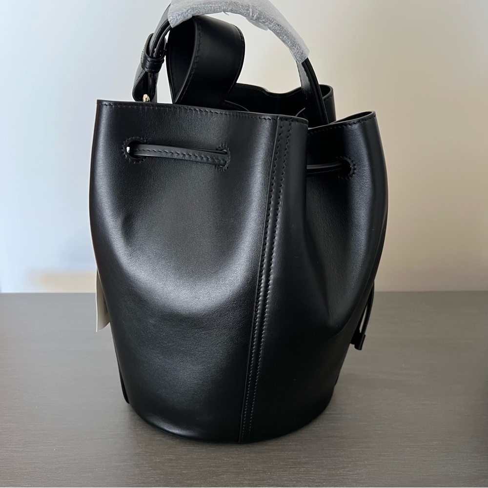 SEZANE MARCEL BUCKET BAG IN SMOOTH BLACK - Picture 2 of 12